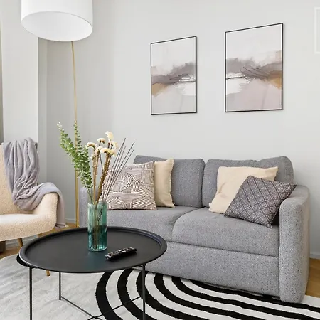 2br Kalamaja Flat With Private Lift & Roof Terrace *