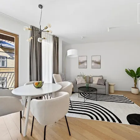 2br Kalamaja Flat With Private Lift & Roof Terrace 公寓 *