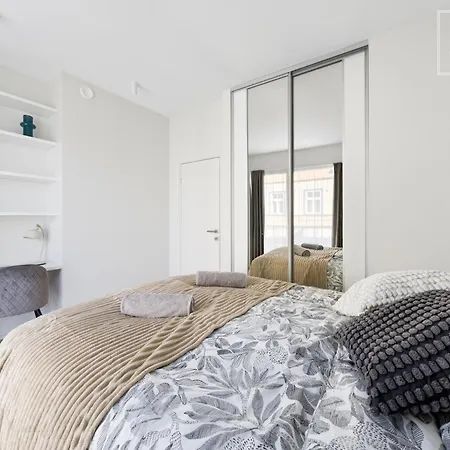 公寓 2br Kalamaja Flat With Private Lift & Roof Terrace